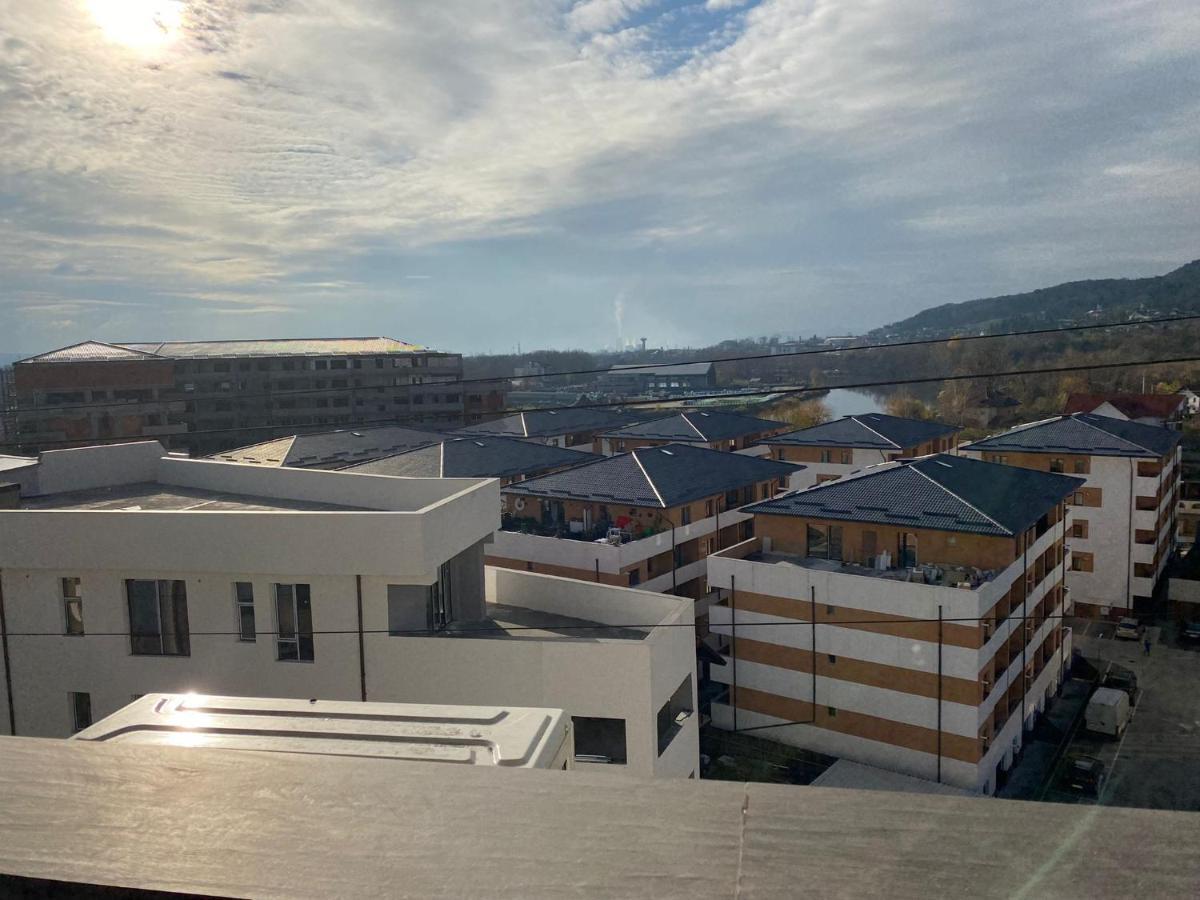 Ferienwohnung Apartament Lucian Râmnicu Vâlcea Exterior foto