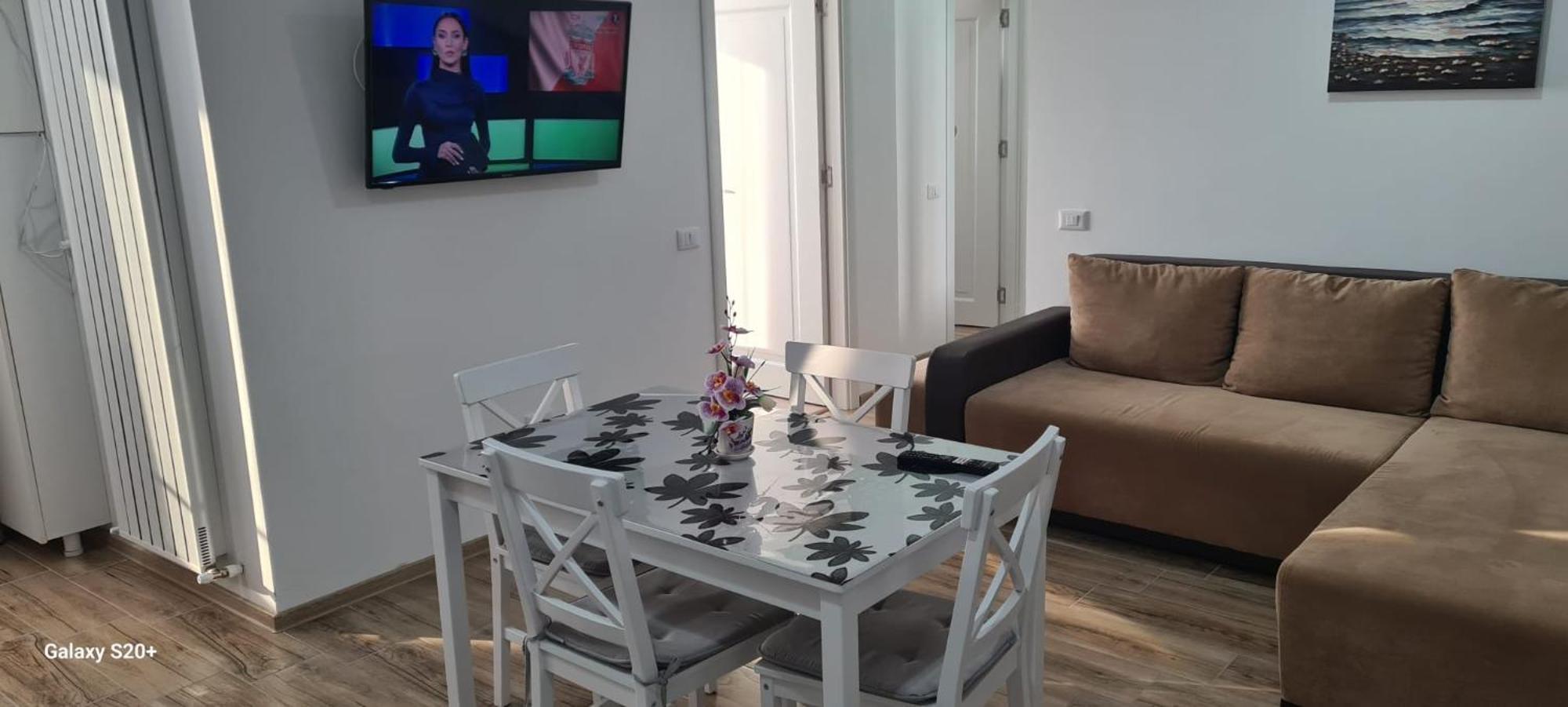 Ferienwohnung Apartament Lucian Râmnicu Vâlcea Exterior foto
